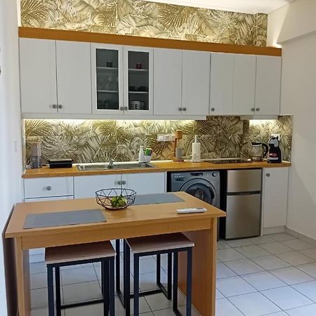Appartement Benaki Balsam à Kalamata Extérieur photo