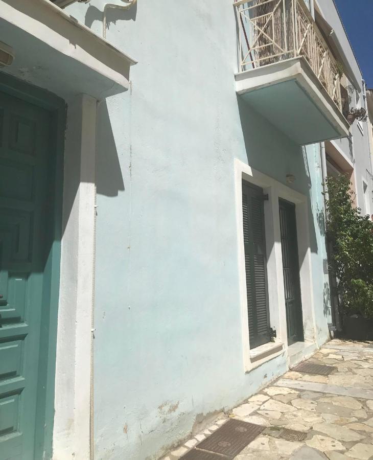 Appartement Benaki Balsam à Kalamata Extérieur photo